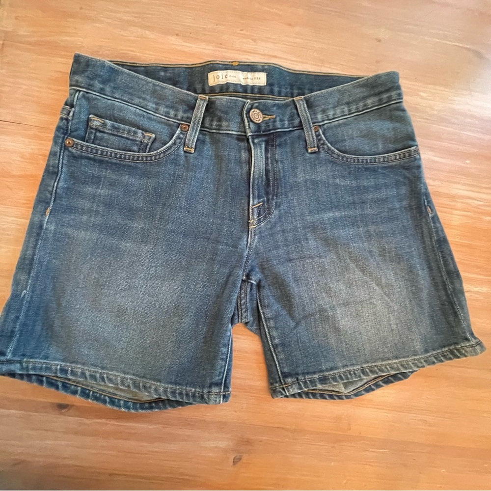 JOIE JEANS! USA. Blue Denim Jean Shorts! Great Condition! Sz 25